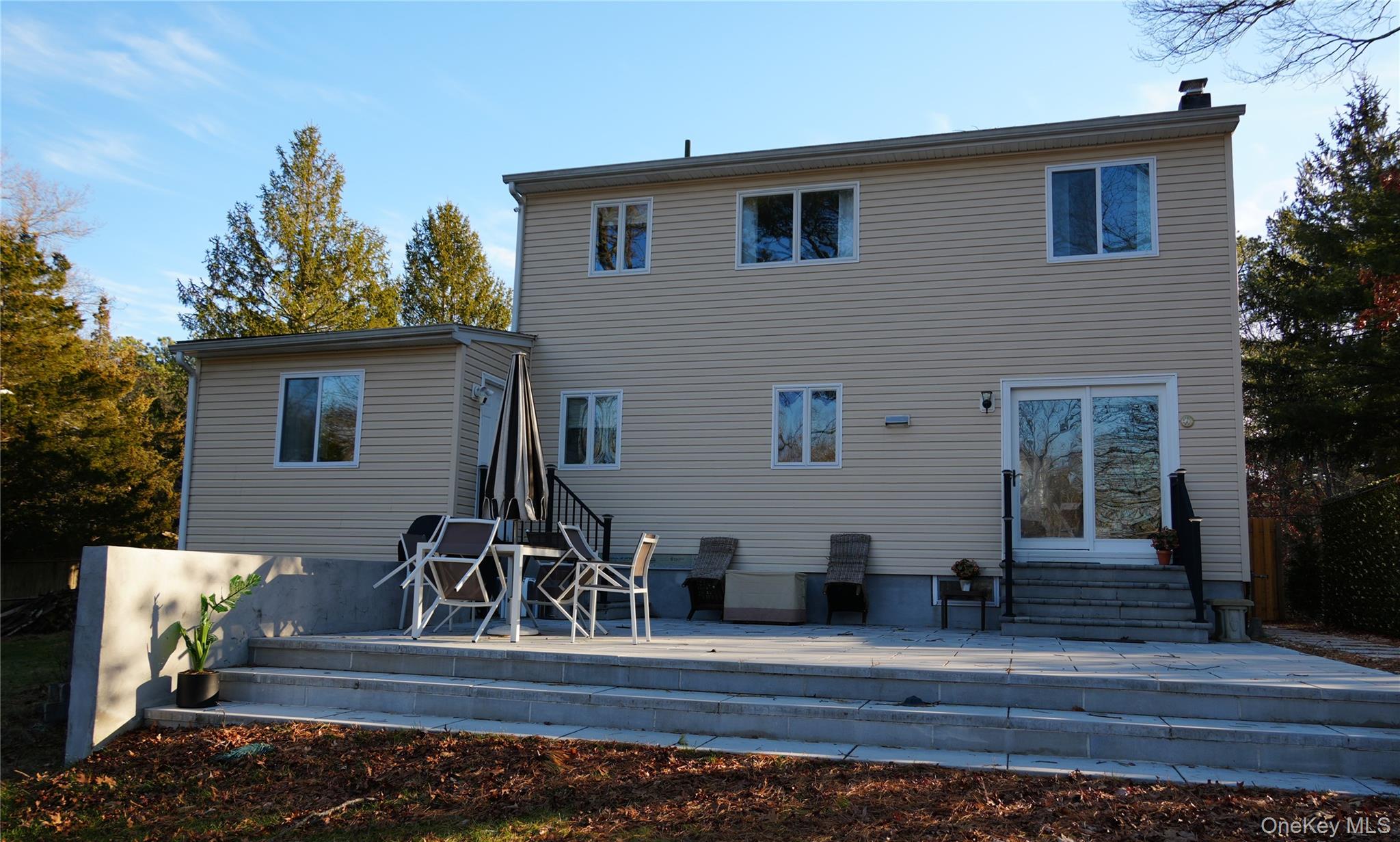 371 S River Road, Calverton, NY 11933