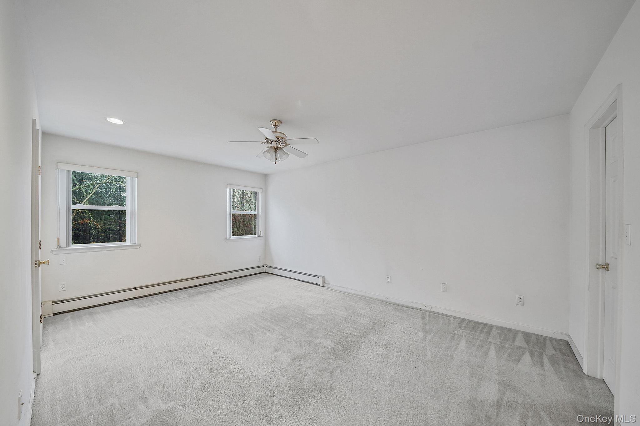 22 Wright Road, Manorville, NY 11949