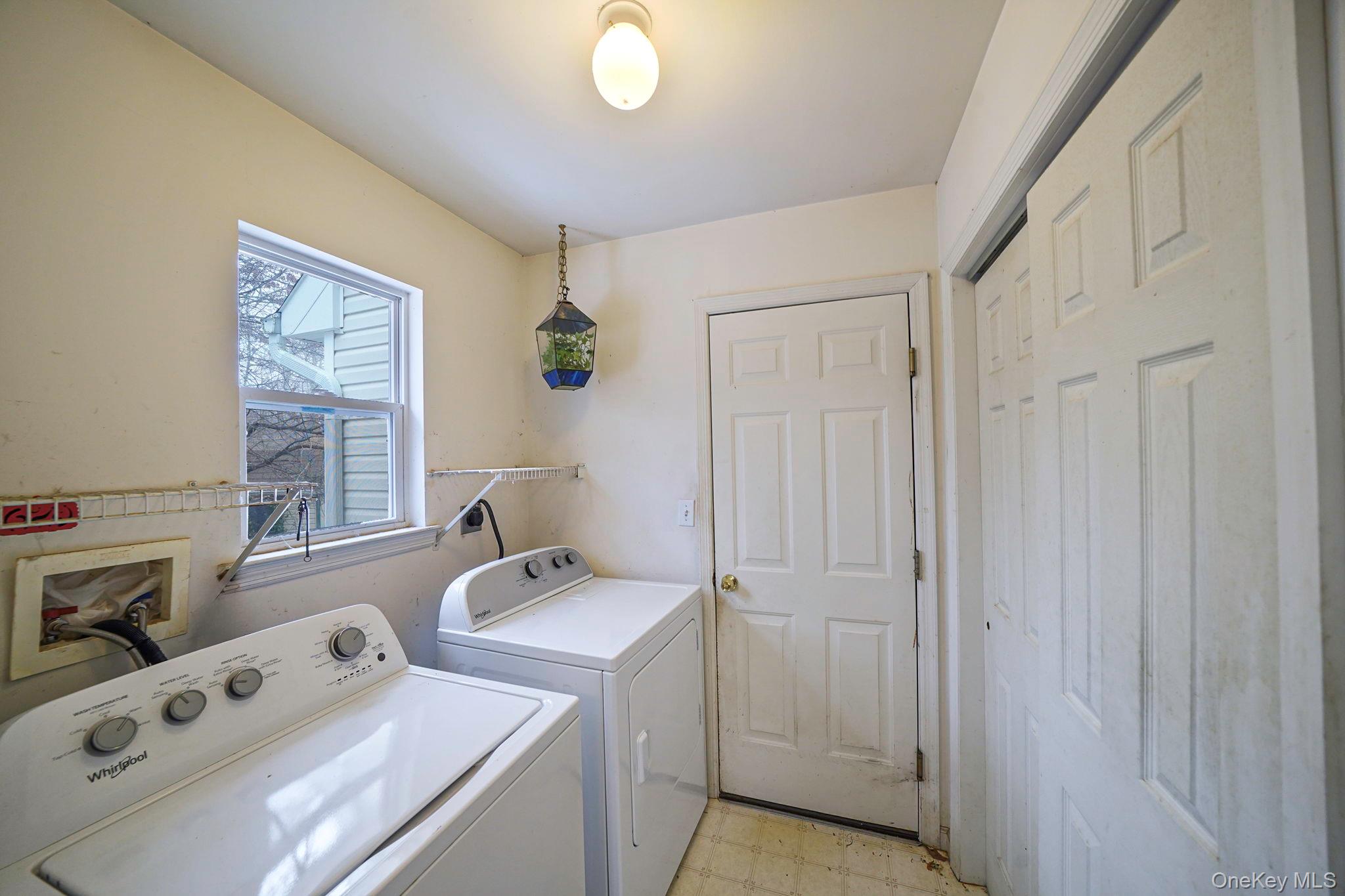 22 Wright Road, Manorville, NY 11949