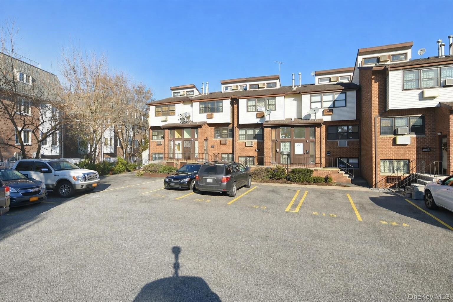 120-11 Cove Court # 89, College Point, NY 11356