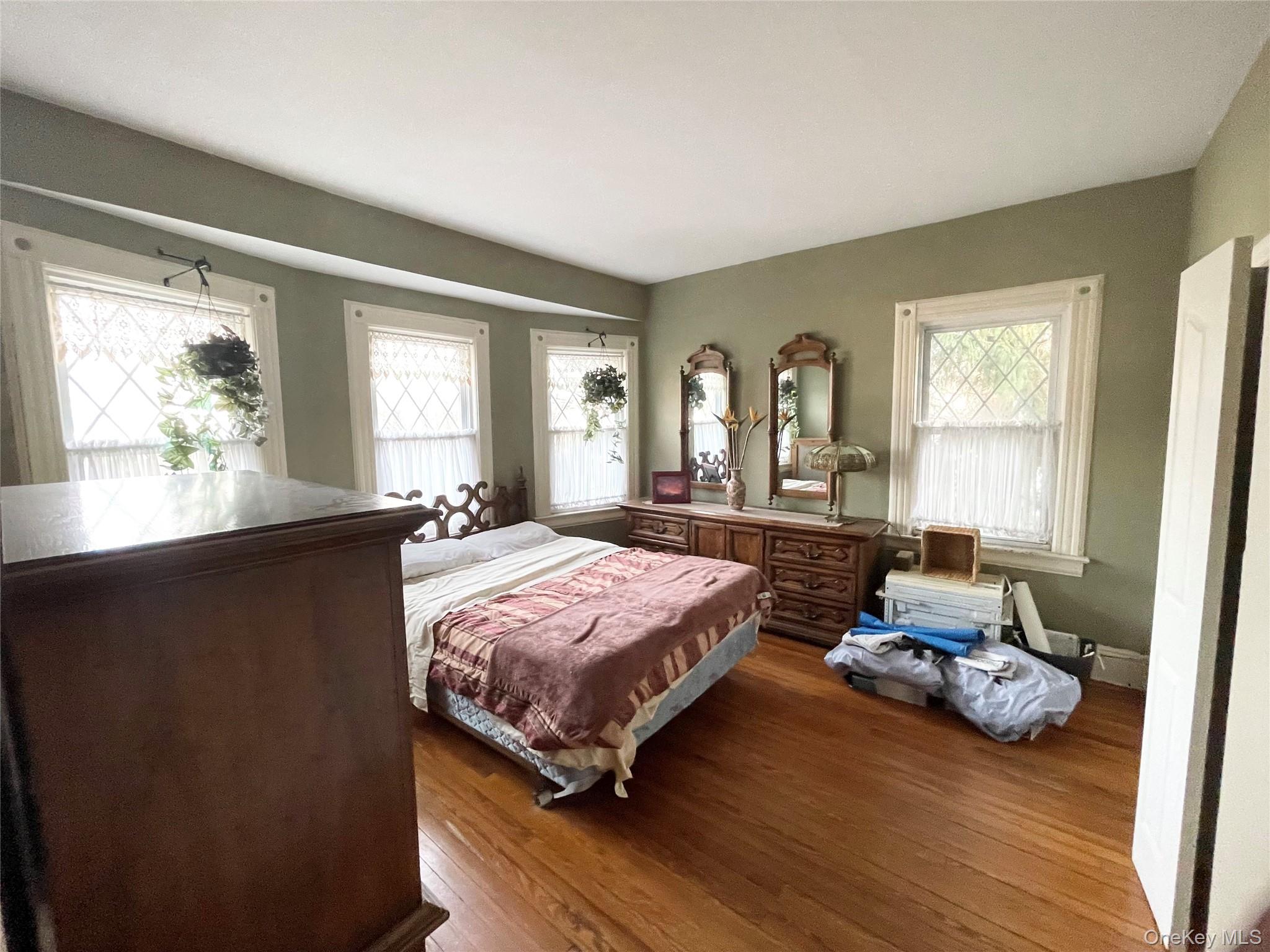 2752 Academy Street, Oceanside, NY 11572