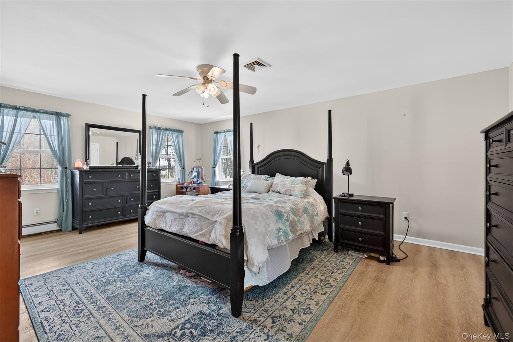 6 Jill Marie Circle, Wallkill, NY 12589