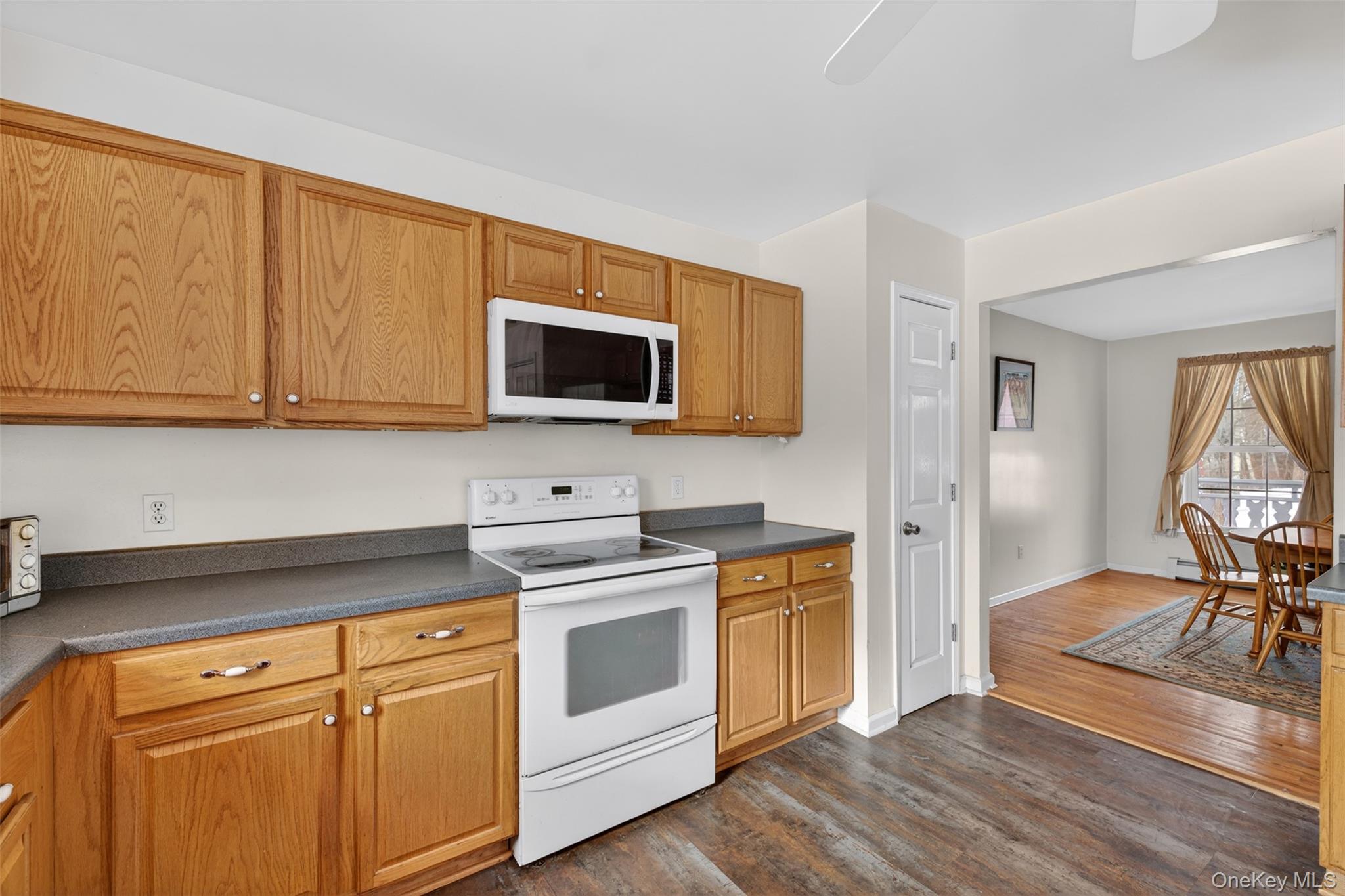 6 Jill Marie Circle, Wallkill, NY 12589