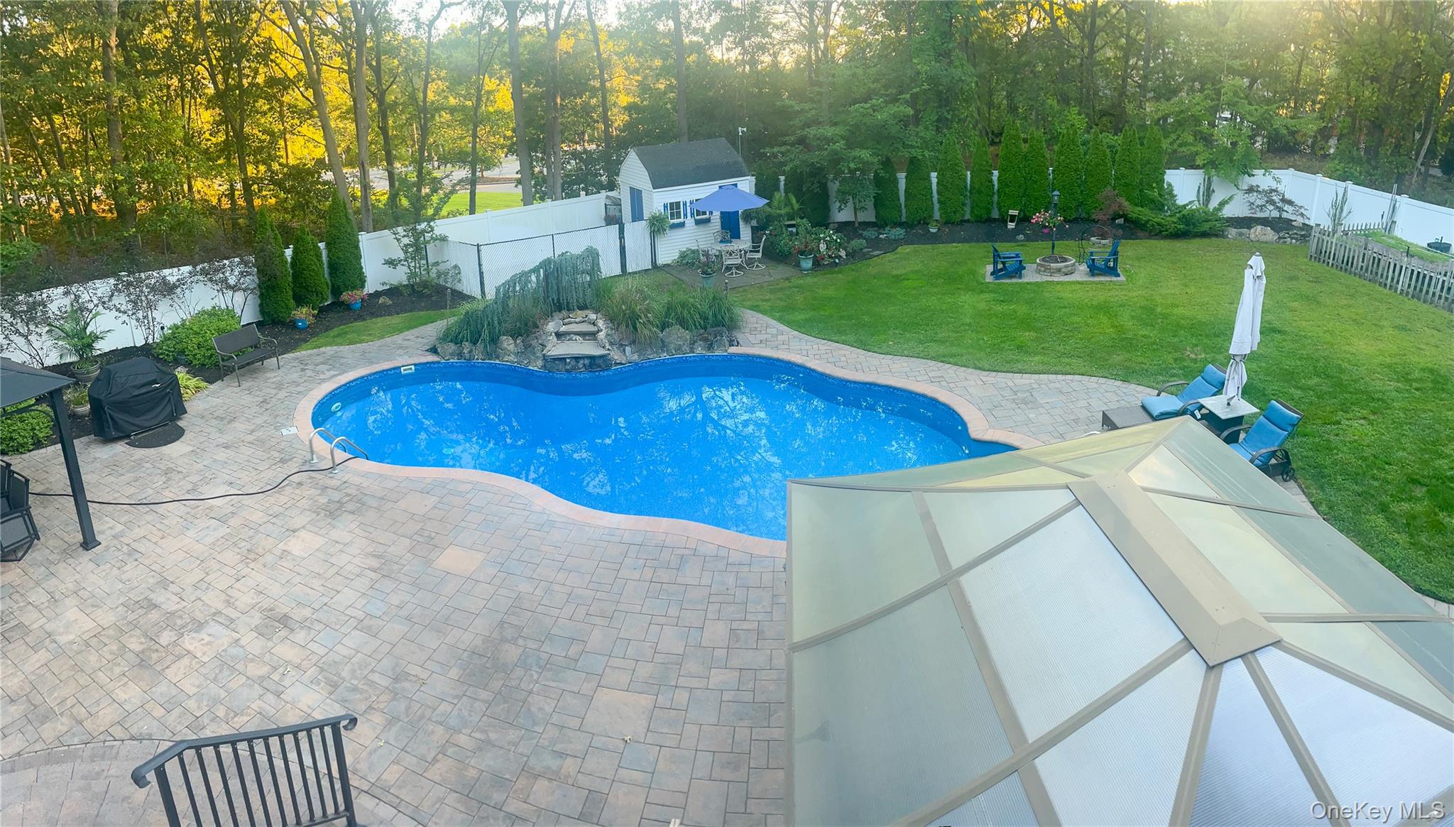 194 Miller Place Road, Miller Place, NY 11764