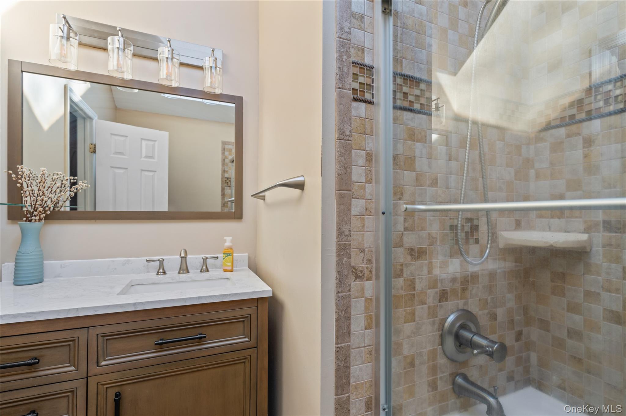 194 Miller Place Road, Miller Place, NY 11764