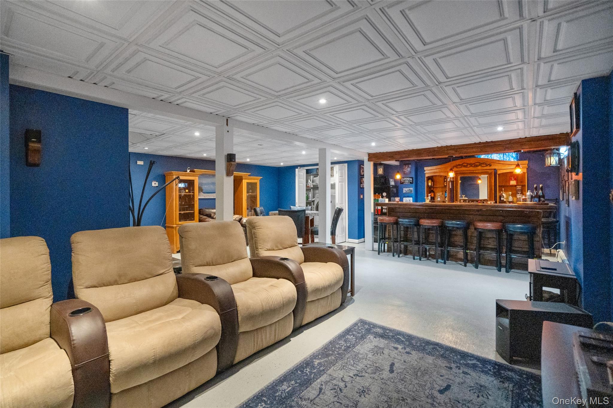 194 Miller Place Road, Miller Place, NY 11764