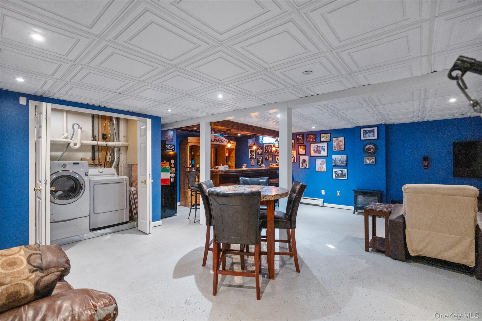 194 Miller Place Road, Miller Place, NY 11764