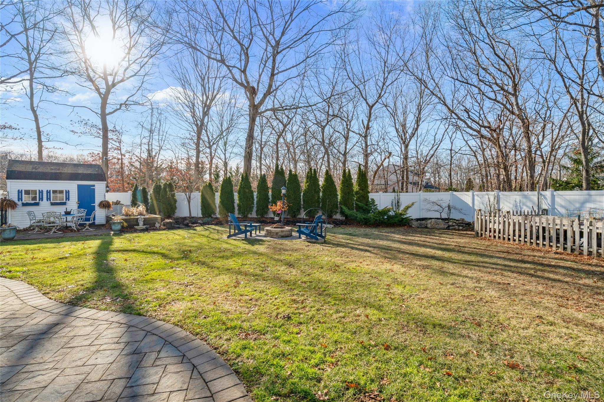 194 Miller Place Road, Miller Place, NY 11764