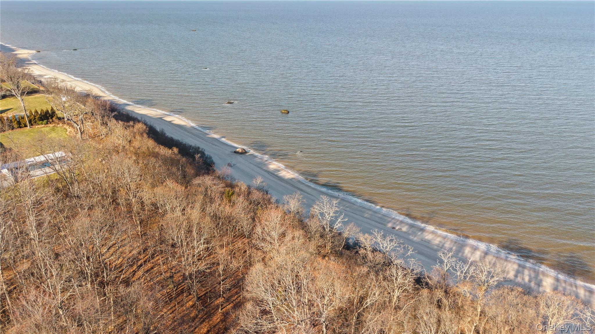 32 Valentine Road, Shoreham, NY 11786