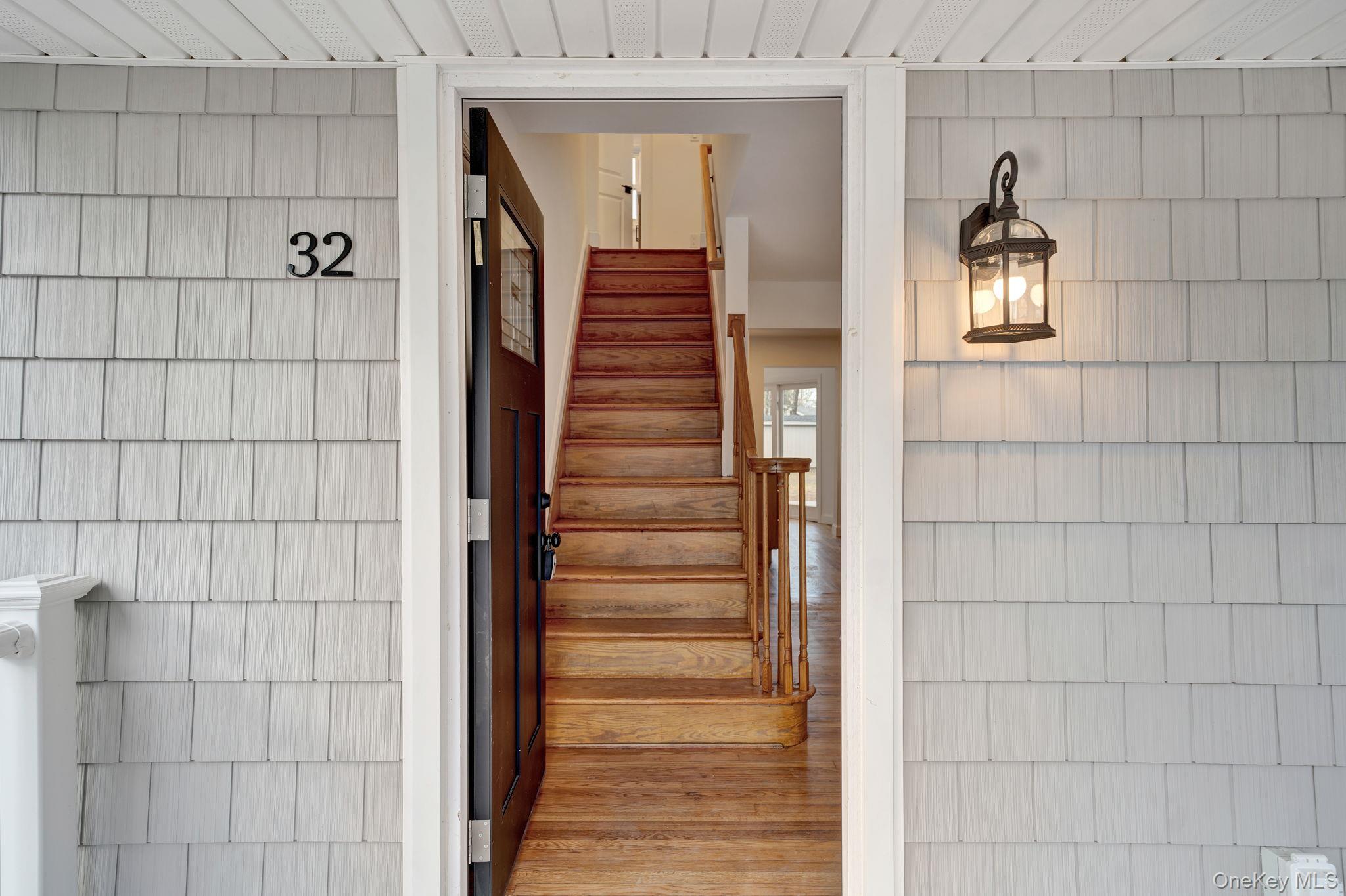 32 Valentine Road, Shoreham, NY 11786