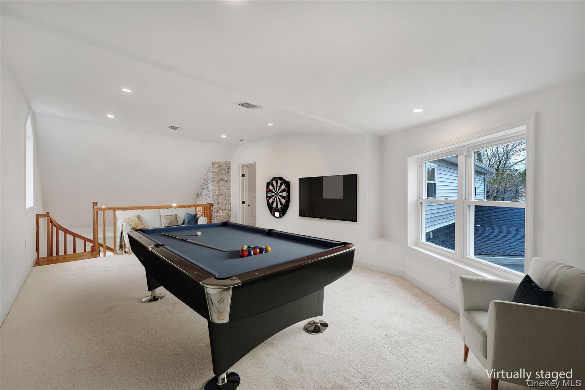 32 Valentine Road, Shoreham, NY 11786