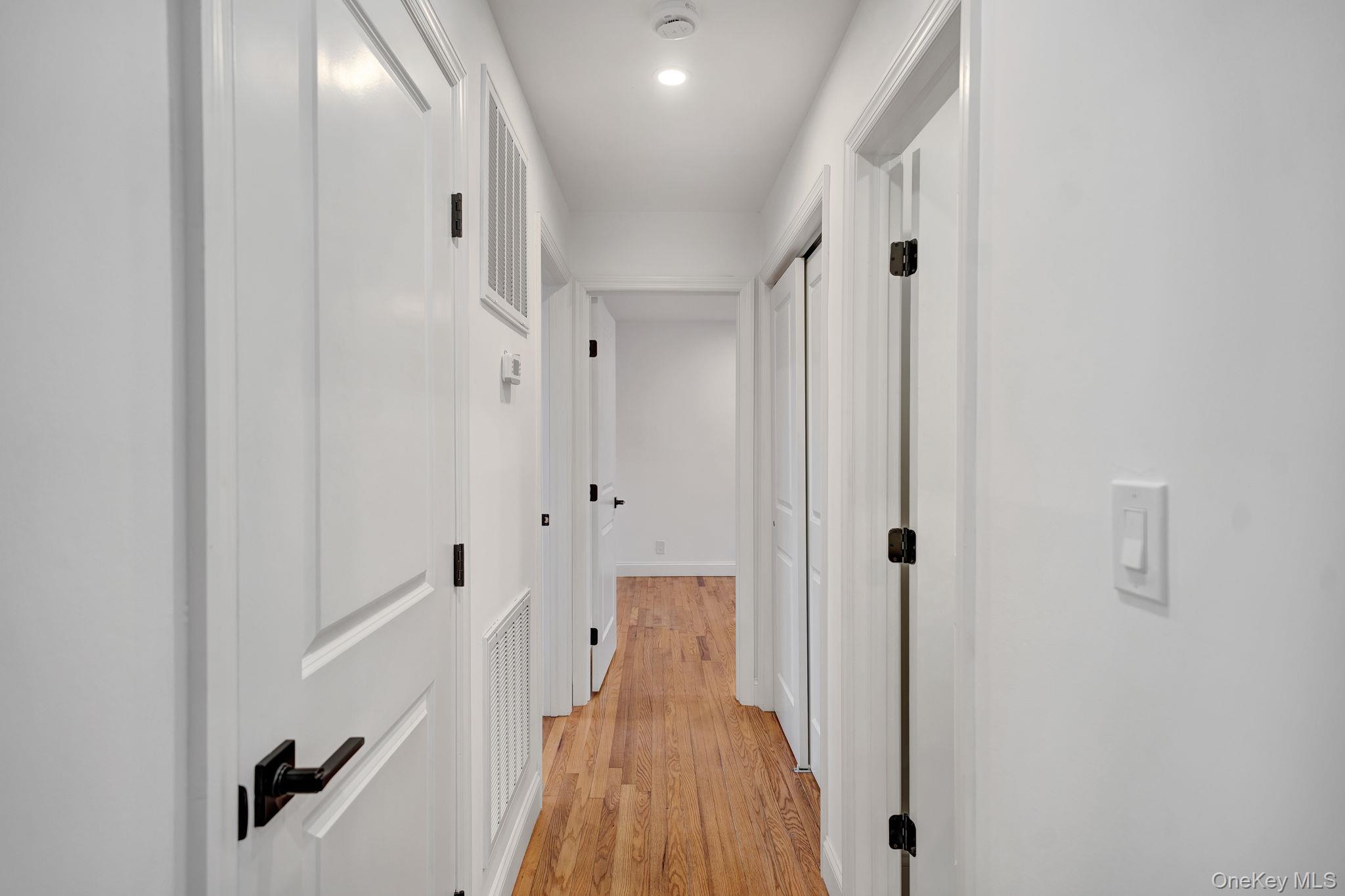 32 Valentine Road, Shoreham, NY 11786