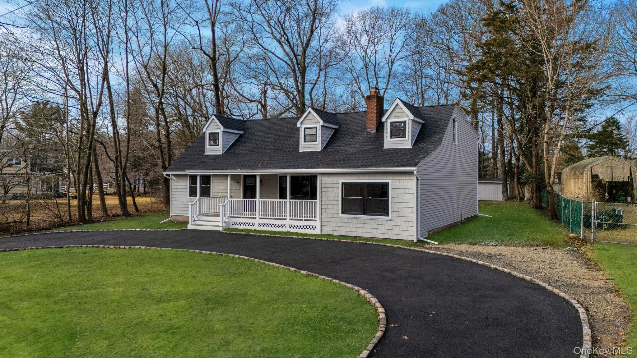 32 Valentine Road, Shoreham, NY 11786