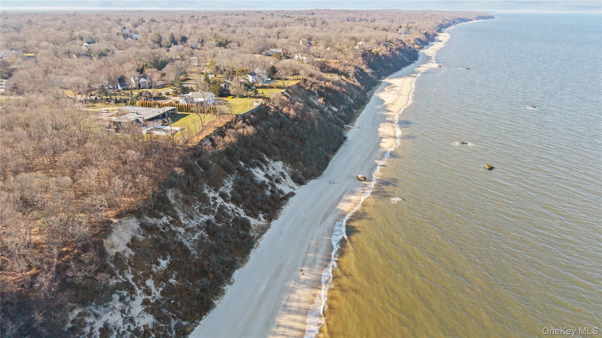 32 Valentine Road, Shoreham, NY 11786