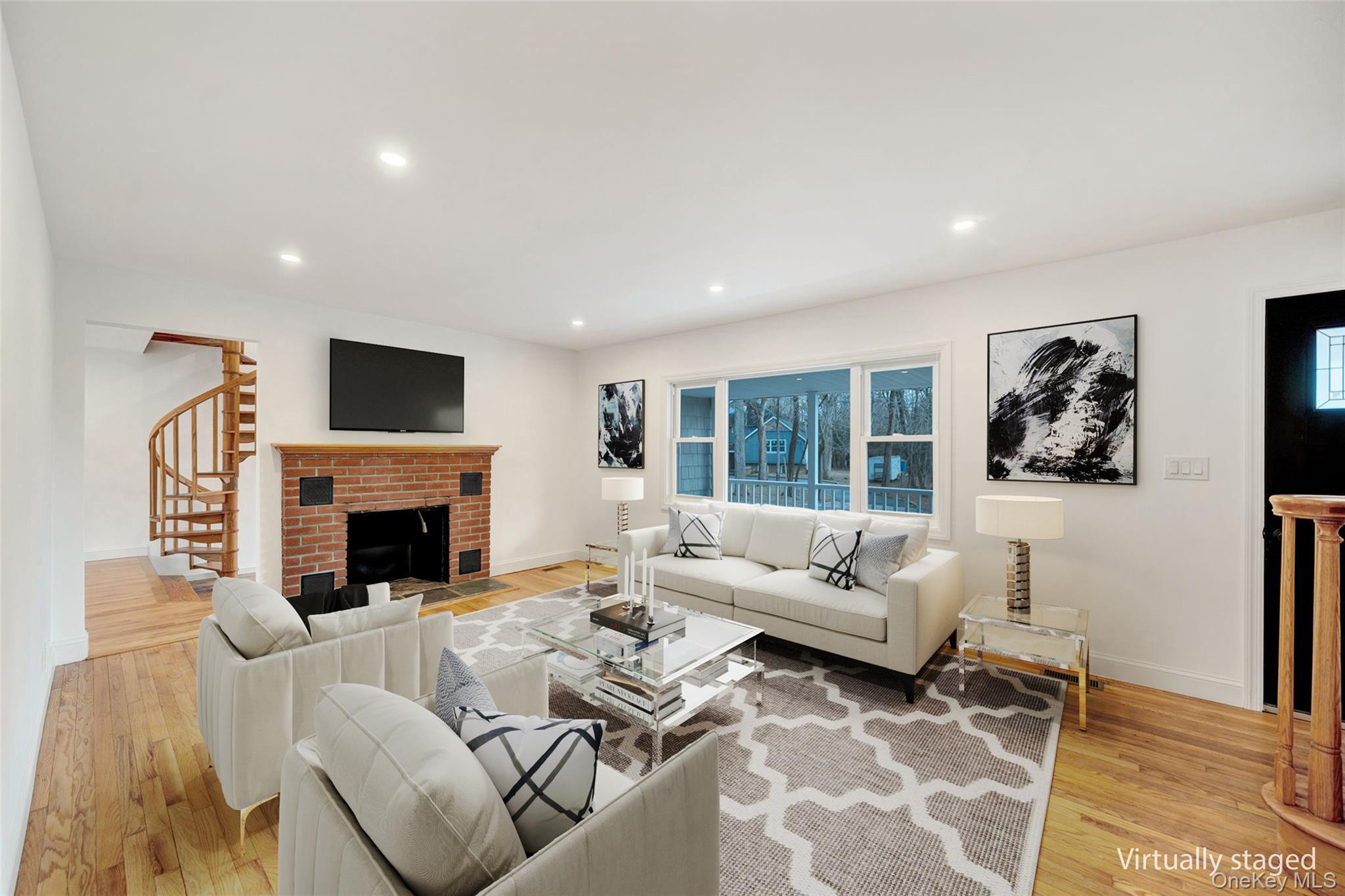 32 Valentine Road, Shoreham, NY 11786