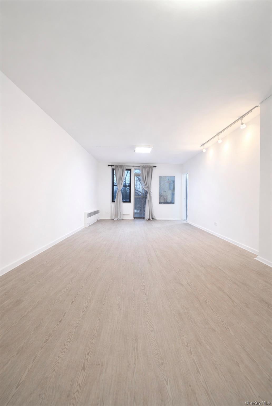 14105 Northern # 7G, Flushing, NY 11354