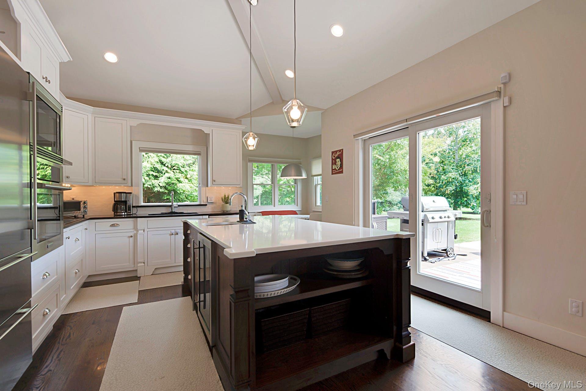 450 Sterling Woods Lane, Southold, NY 11971