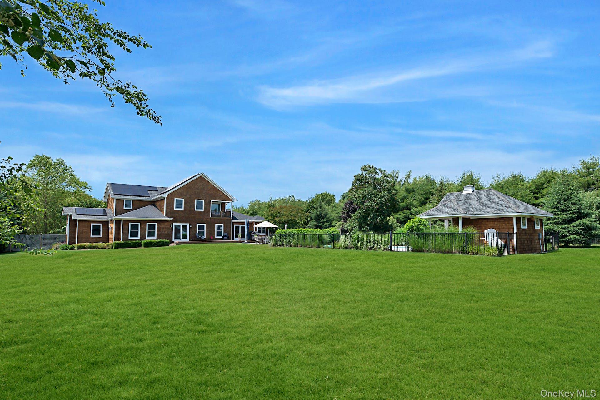 450 Sterling Woods Lane, Southold, NY 11971