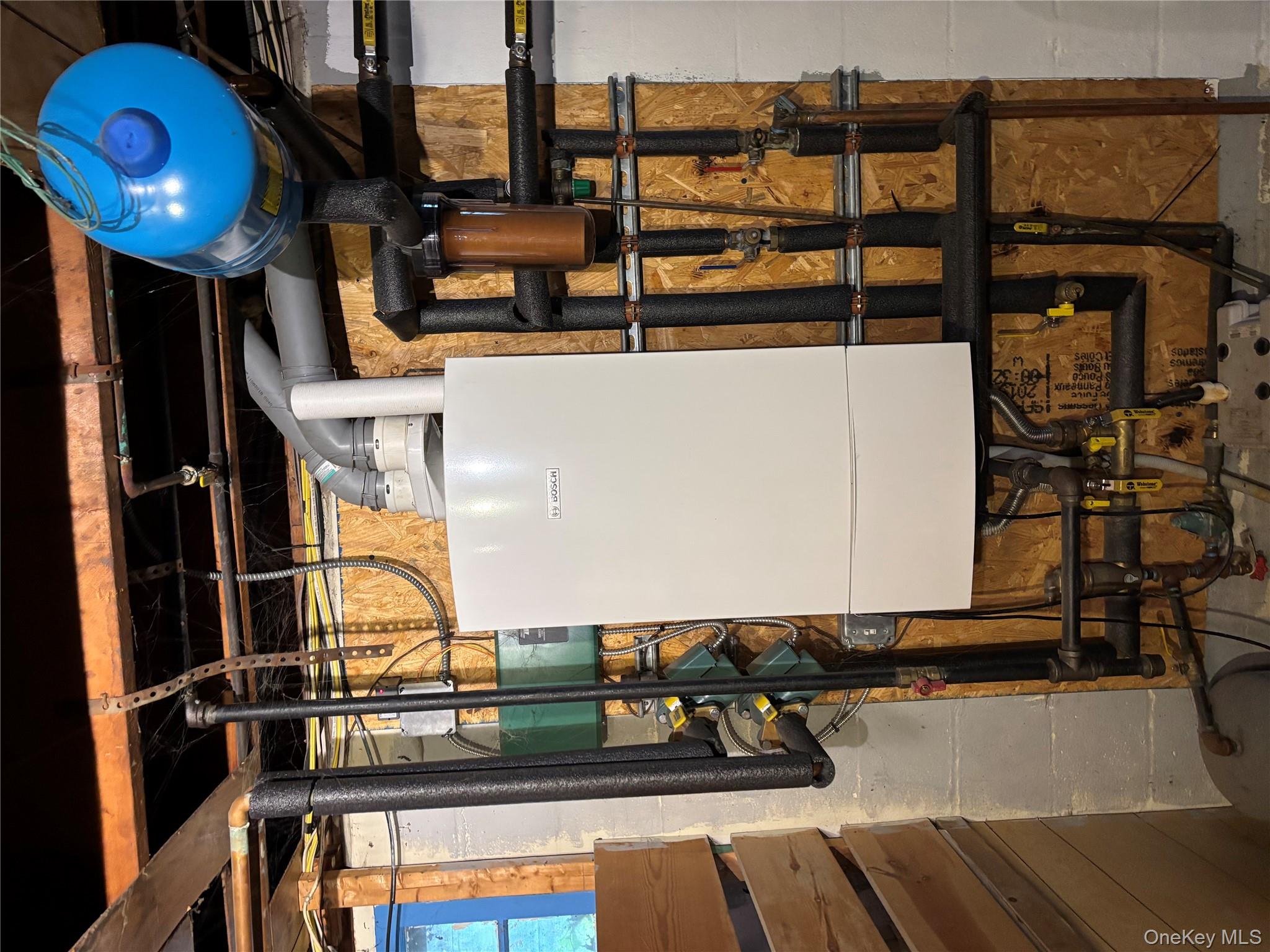 1262 Saxon Avenue, Bay Shore, NY 11706