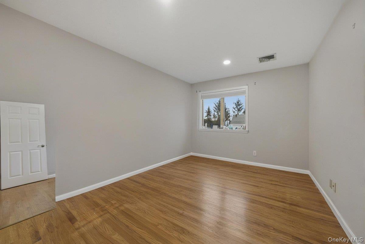 41 Tyndale Place, Yonkers, NY 10701