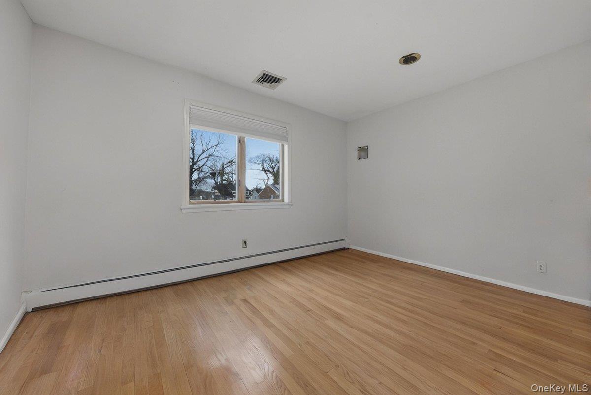 41 Tyndale Place, Yonkers, NY 10701