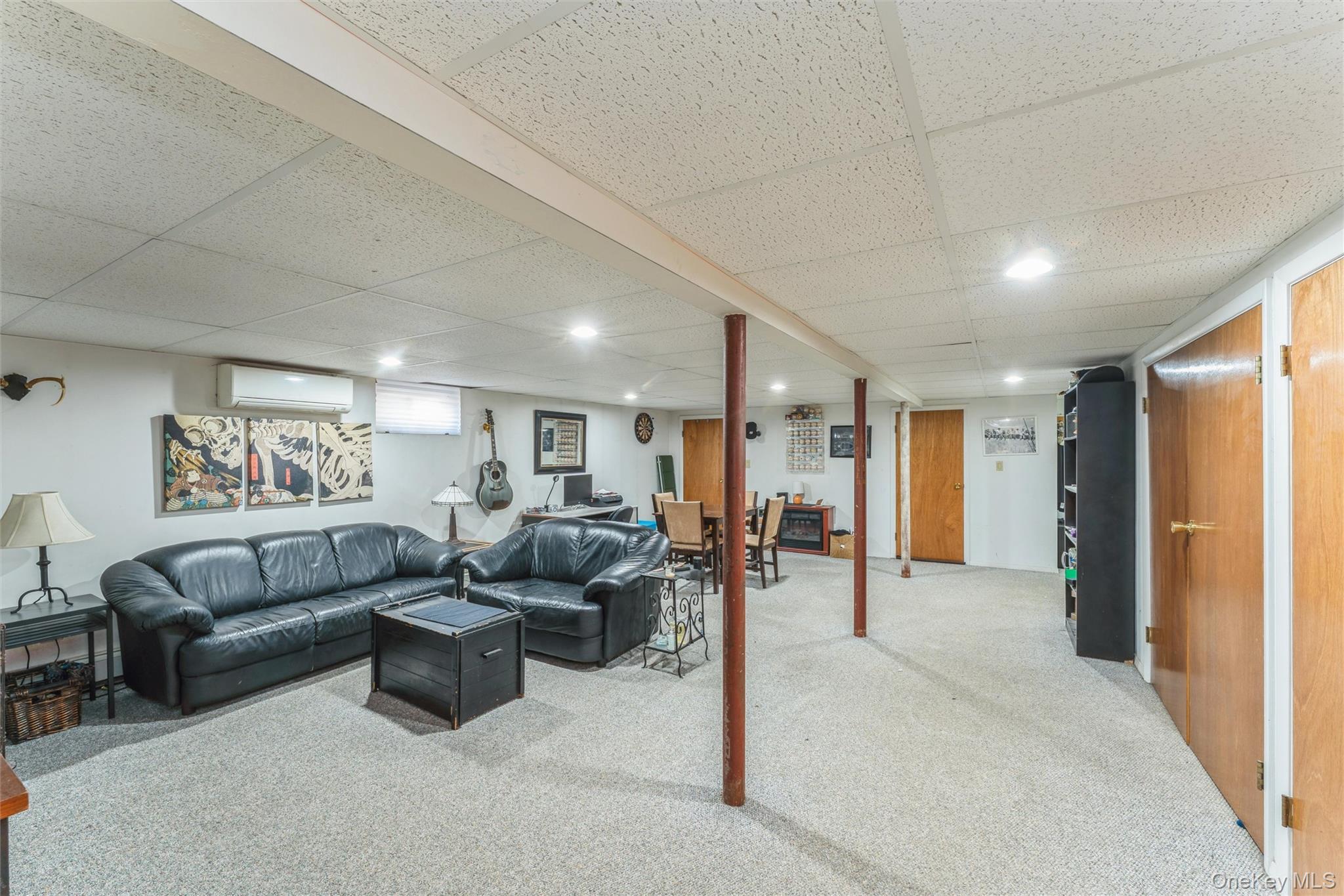 83 W Valley Stream Boulevard, Valley Stream, NY 11580