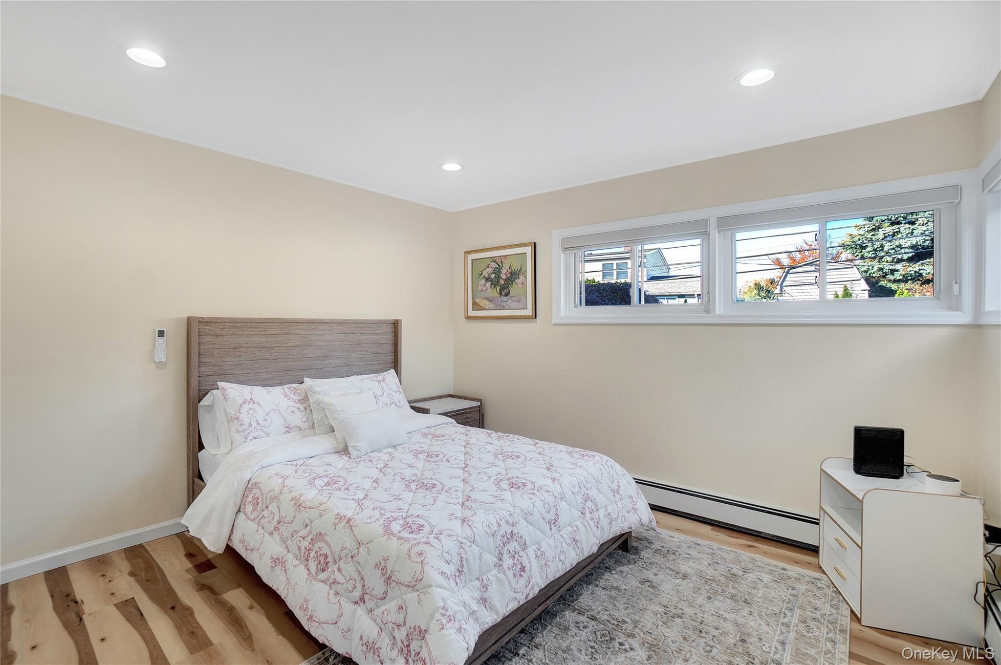 9 Autumn Lane, Hicksville, NY 11801