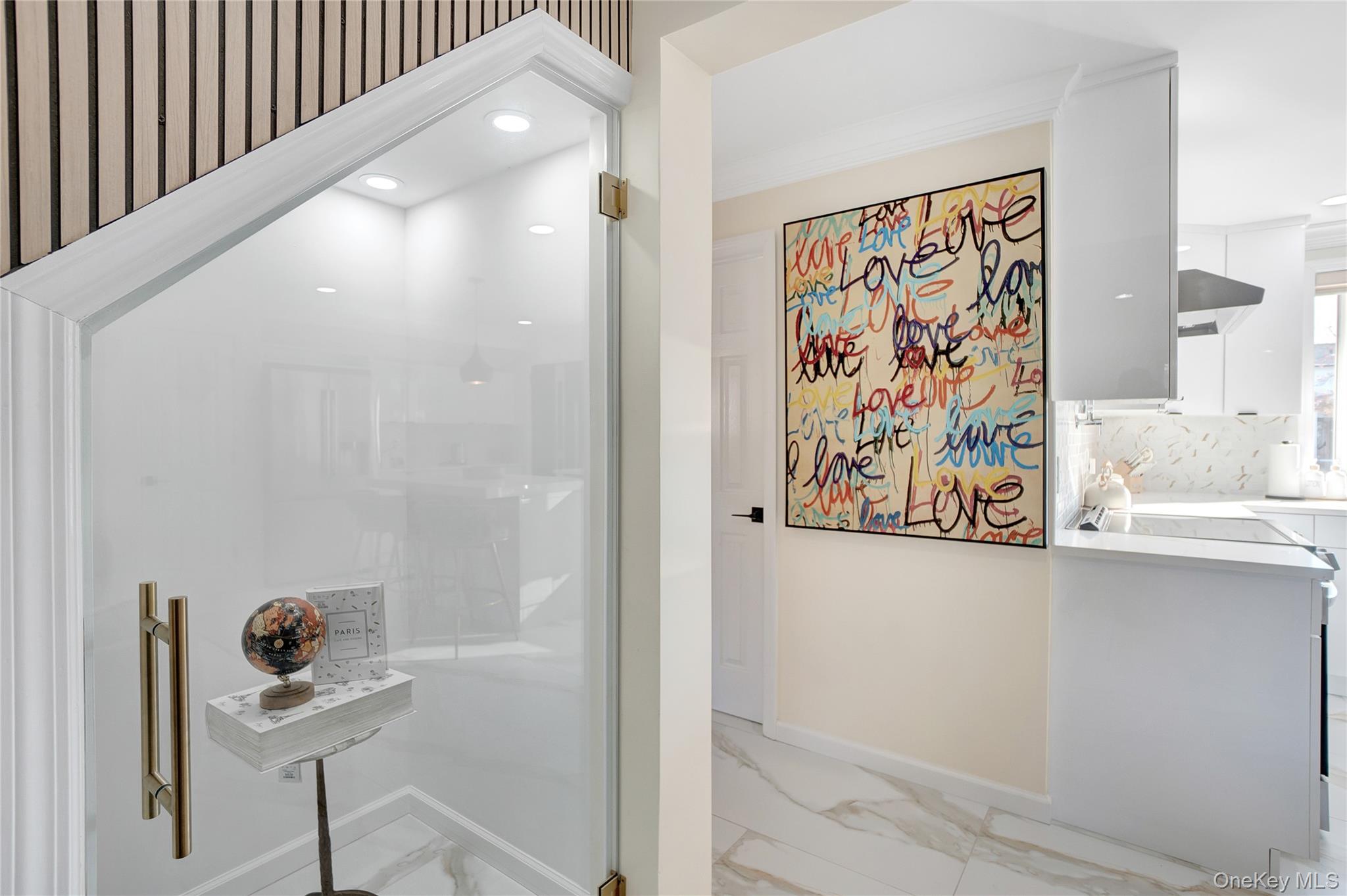 9 Autumn Lane, Hicksville, NY 11801