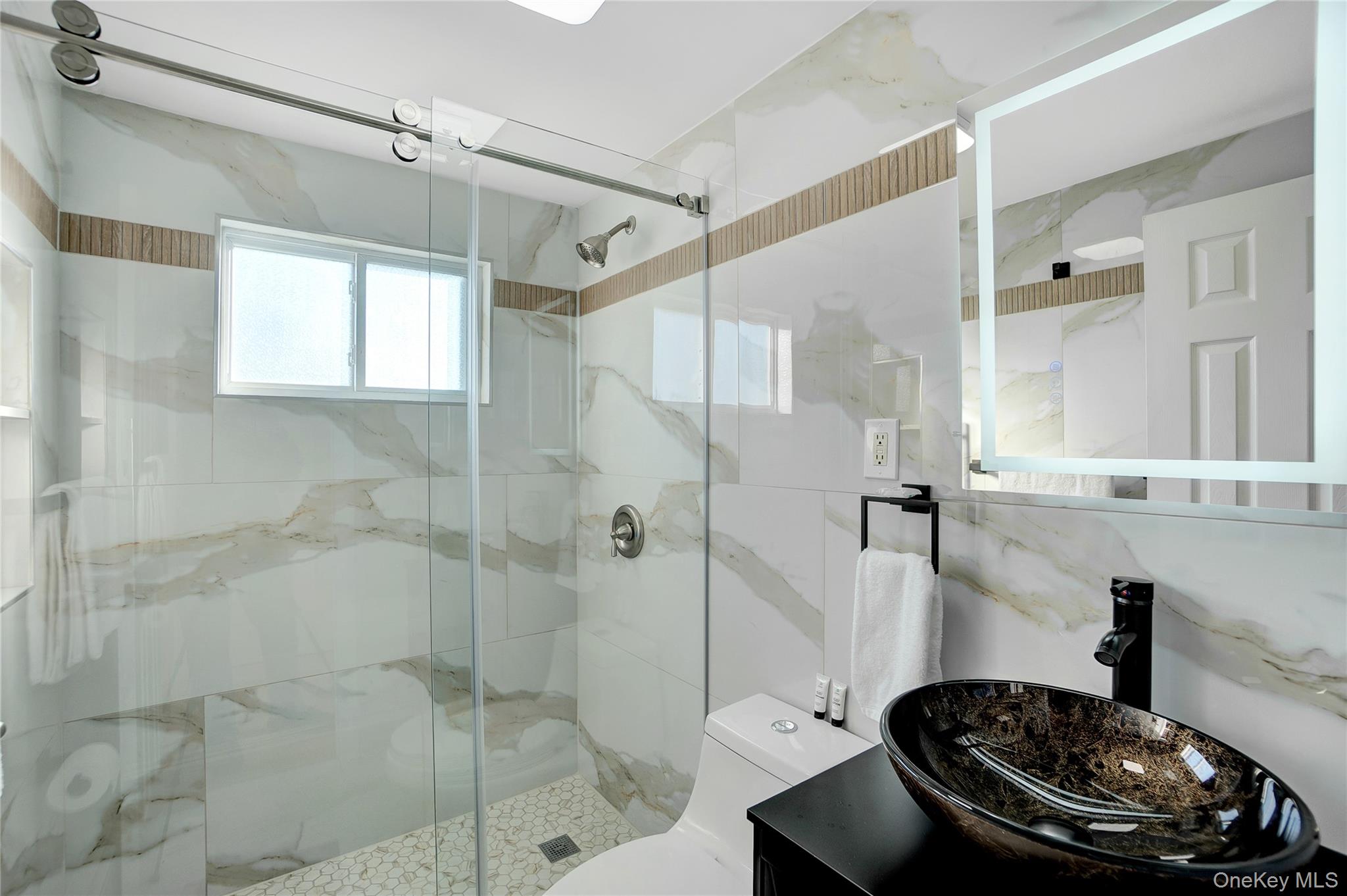 9 Autumn Lane, Hicksville, NY 11801