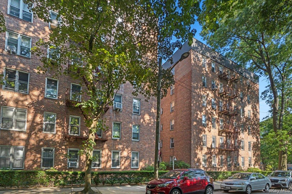 1 Georgia Avenue # 6C, Bronxville, NY 10708