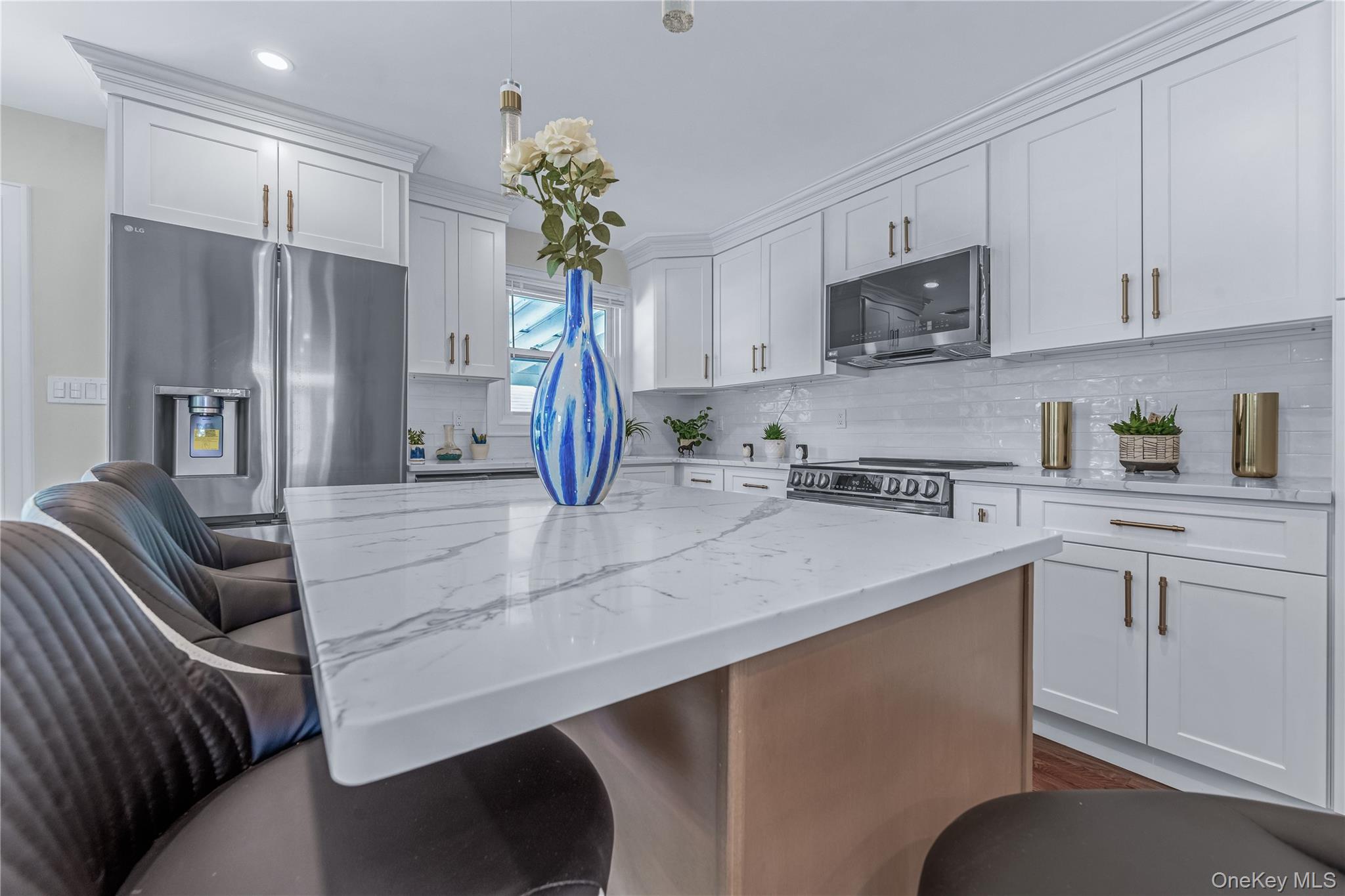 2 Polo Street, Dix Hills, NY 11746