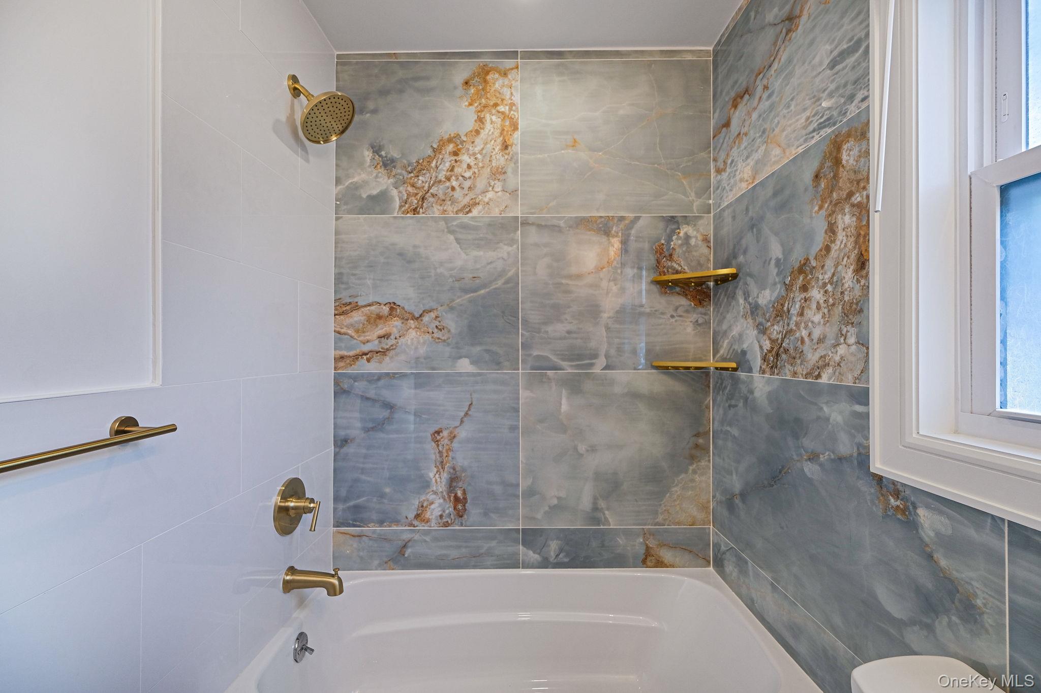 2 Polo Street, Dix Hills, NY 11746