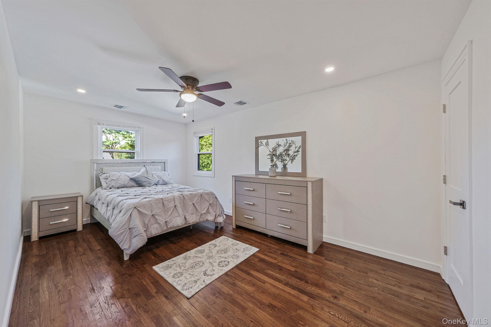 2 Polo Street, Dix Hills, NY 11746