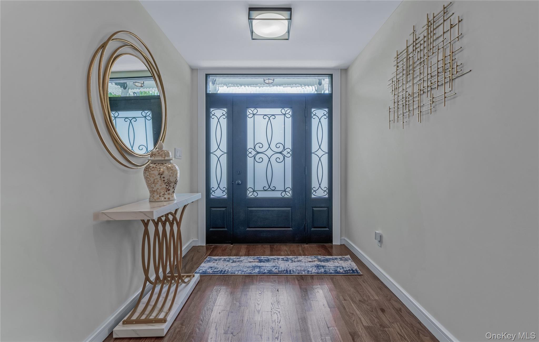 2 Polo Street, Dix Hills, NY 11746