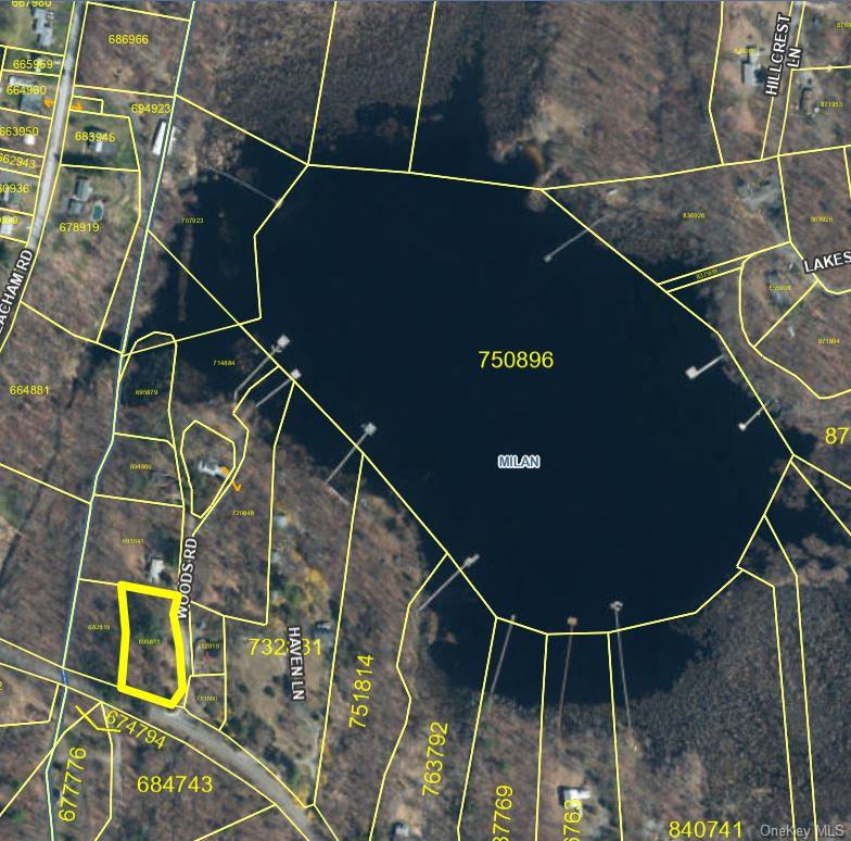 Round Lake Road, Rhinebeck, NY 12572