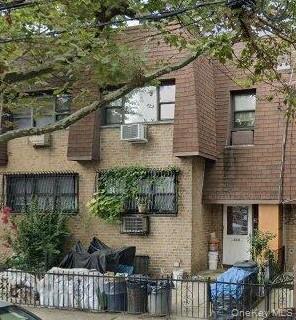 600 Pine Street, Brooklyn, NY 11208