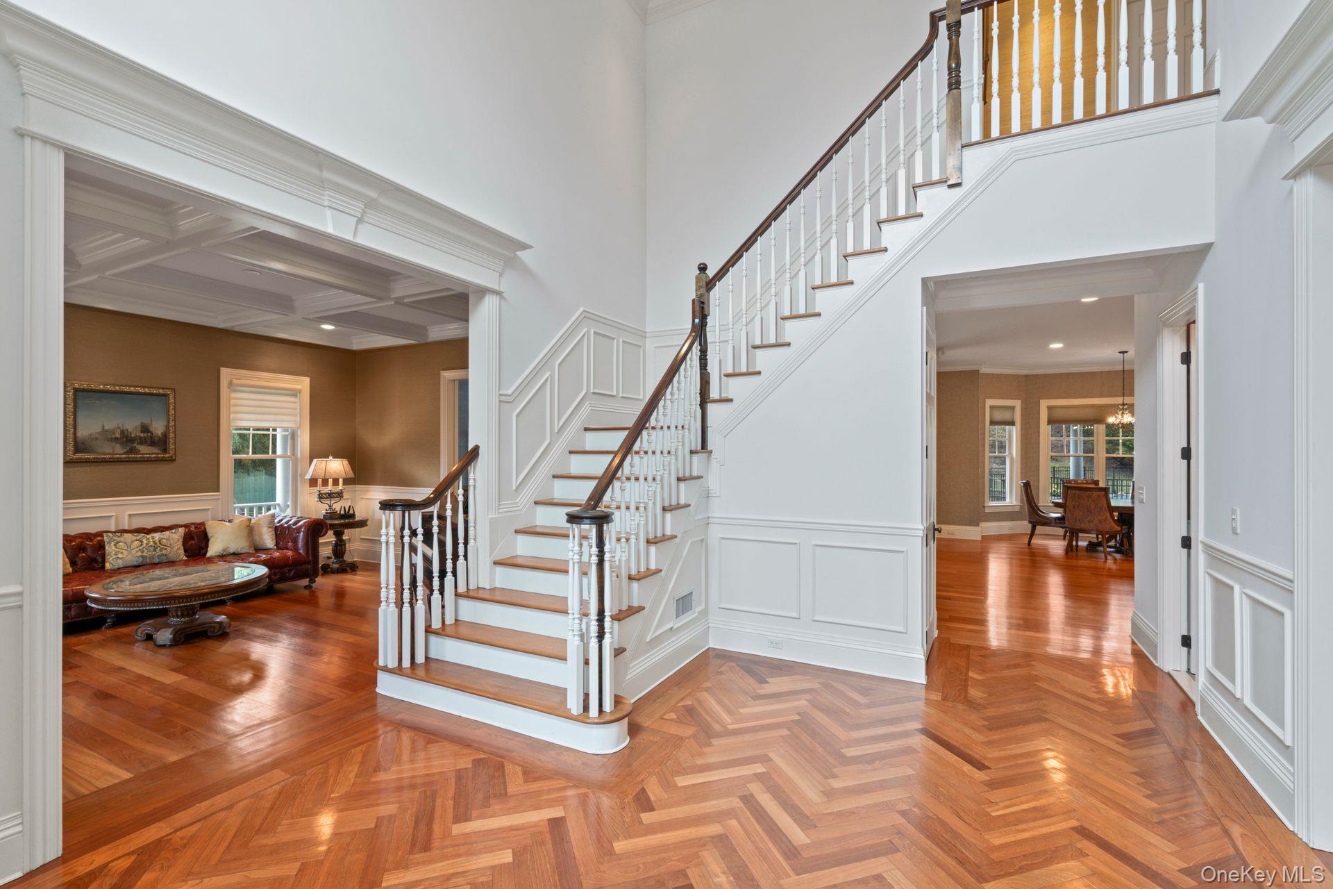 280 Southdown Road, Lloyd Harbor, NY 11743