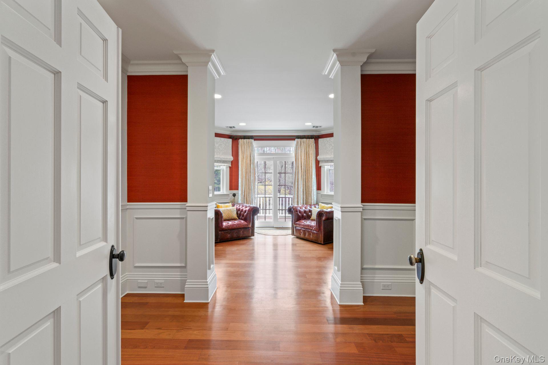 280 Southdown Road, Lloyd Harbor, NY 11743