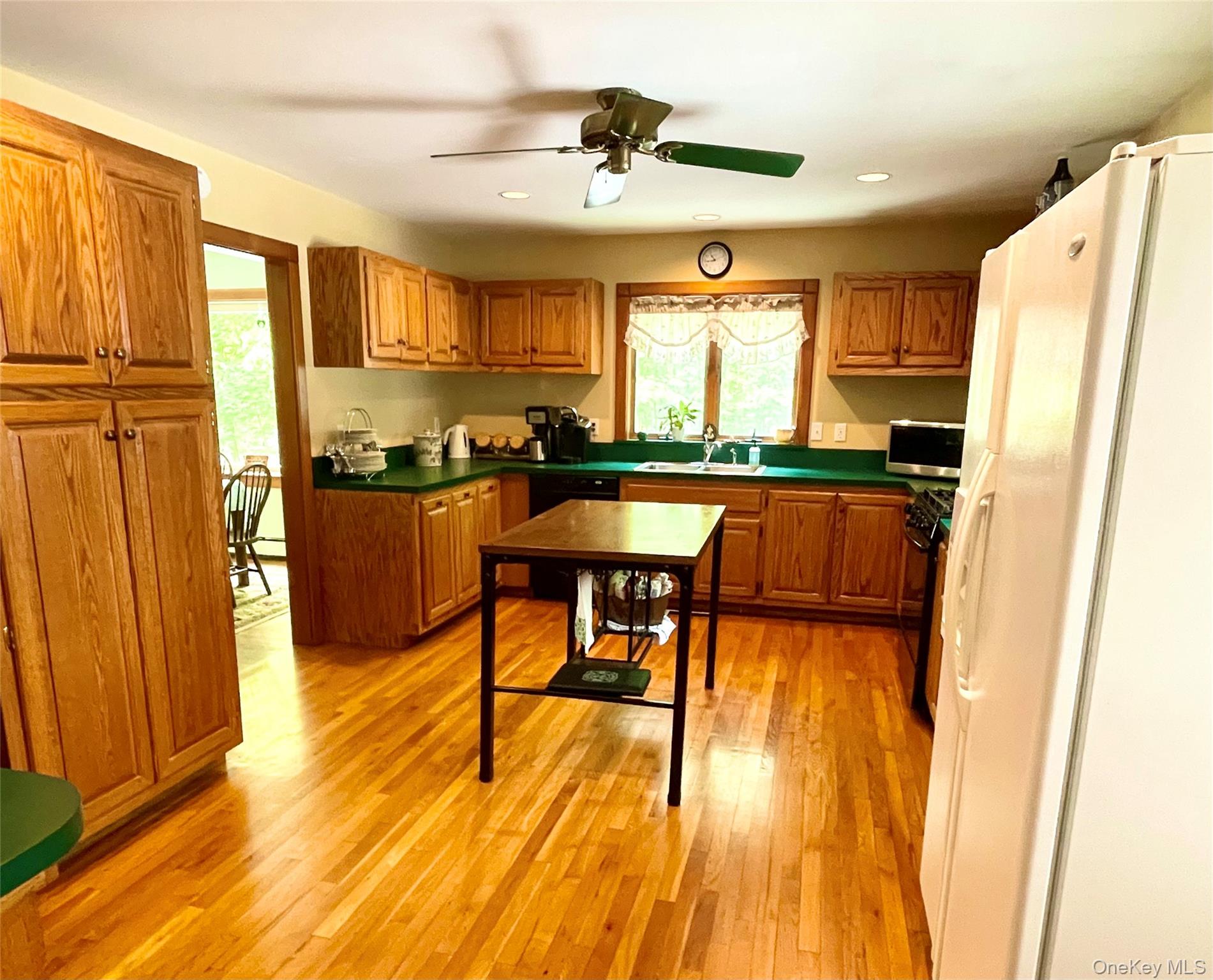 825 Oak Drive, Southold, NY 11971