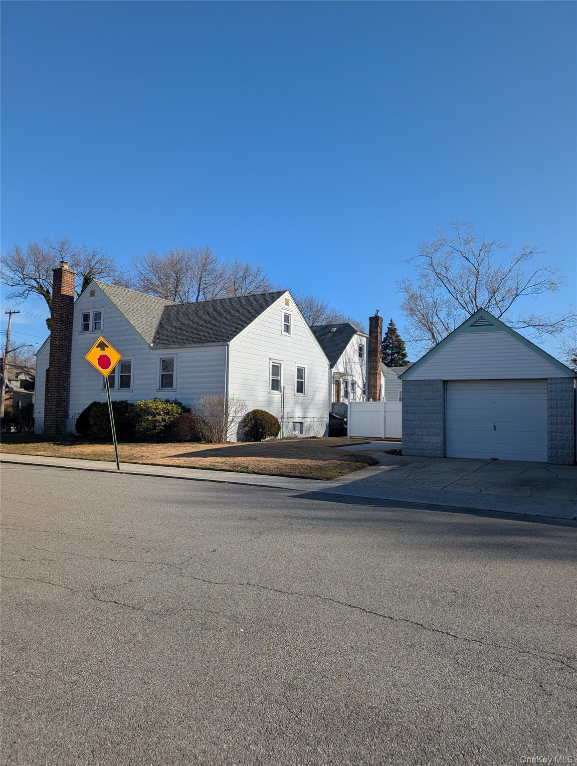 246-04 86th Avenue, Glen Oaks, NY 11426