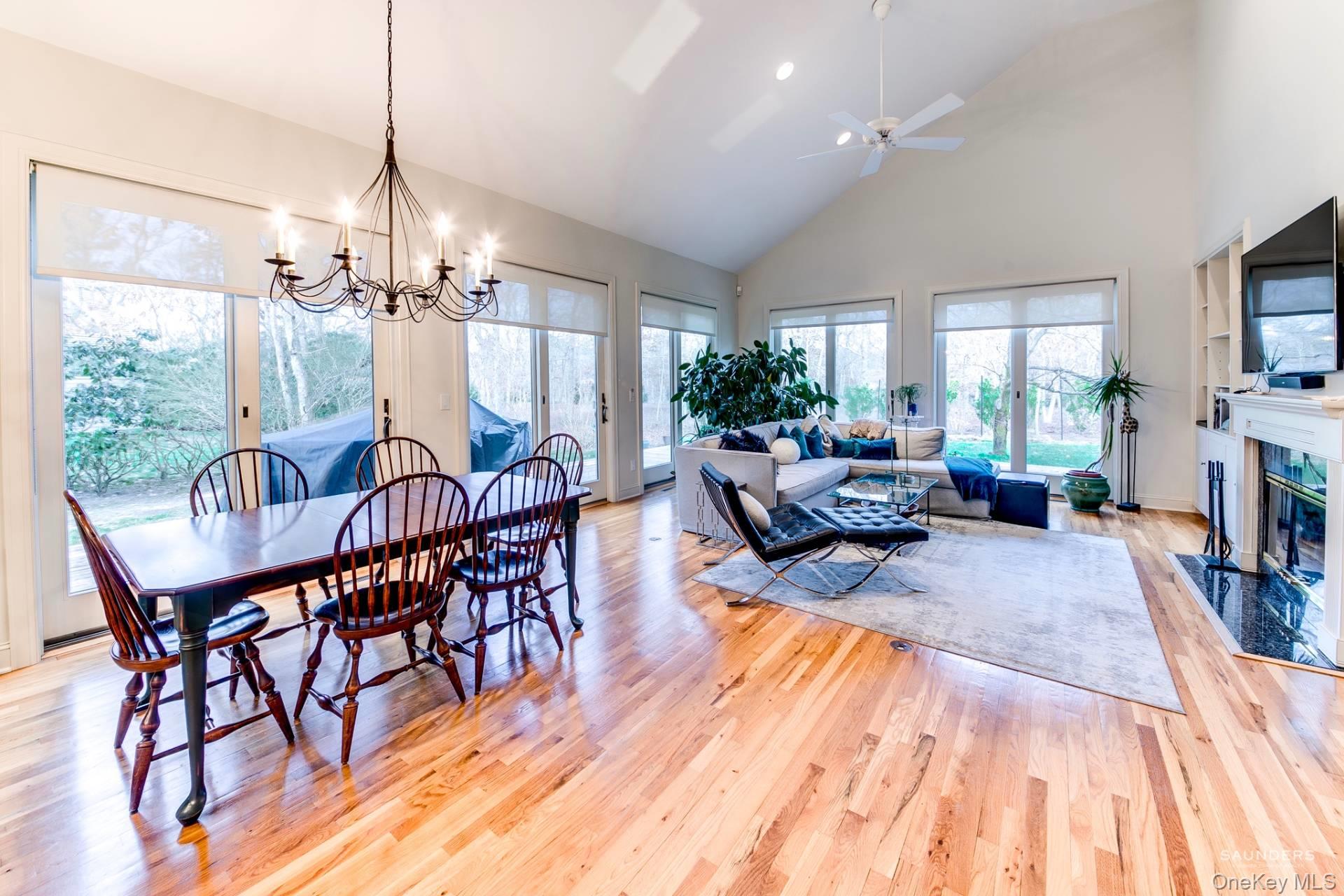 43 Huckleberry Lane, East Hampton, NY 11937