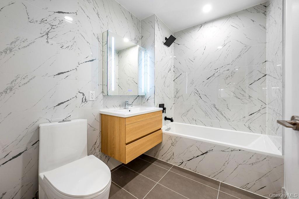 150-02 Northern Blvd # 3L, Flushing, NY 11354