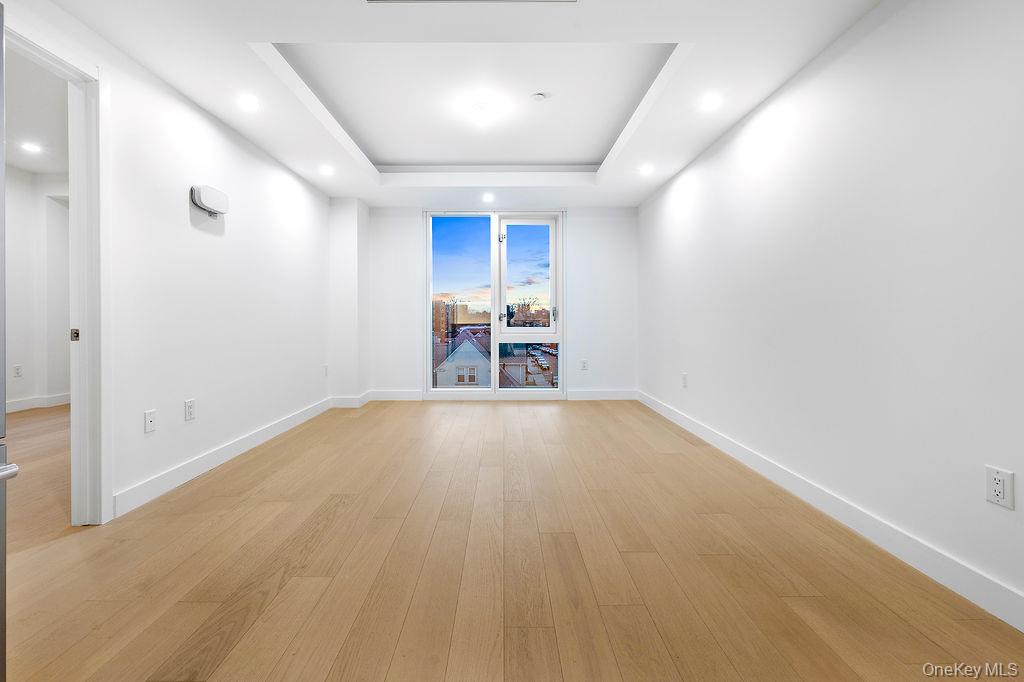 150-02 Northern Blvd # 3B, Flushing, NY 11354