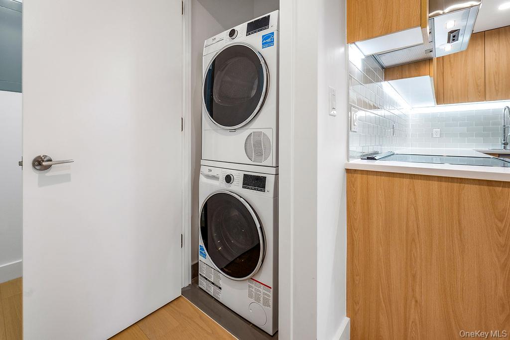 150-02 Northern Blvd # 3B, Flushing, NY 11354