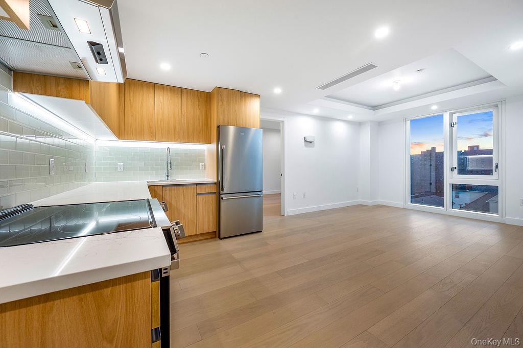 150-02 Northern Blvd # 3B, Flushing, NY 11354