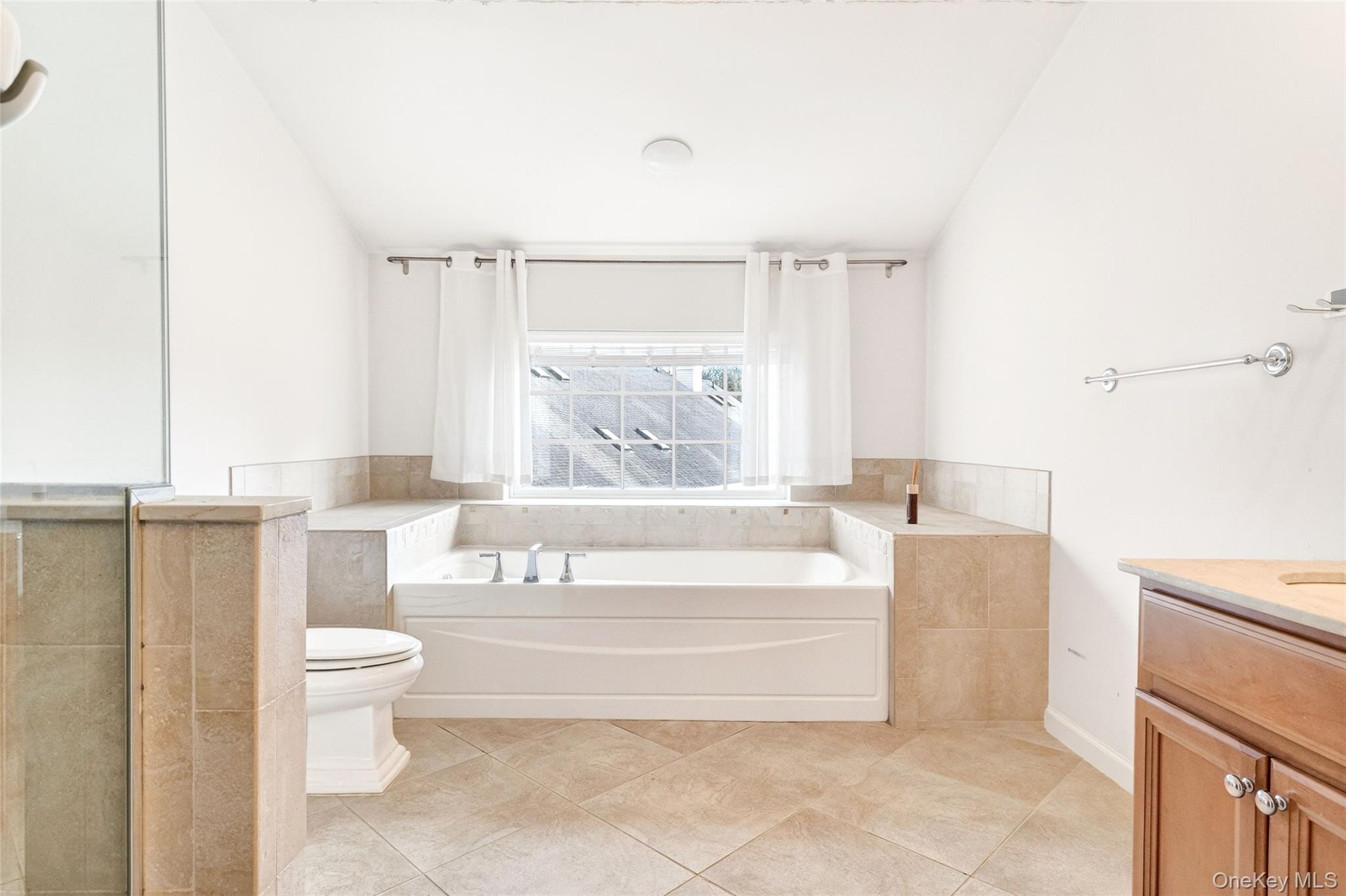 9 Country Club Drive, Middletown, NY 10940