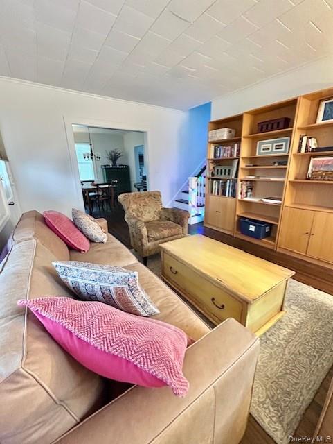 23 S Bayles Avenue, Port Washington, NY 11050