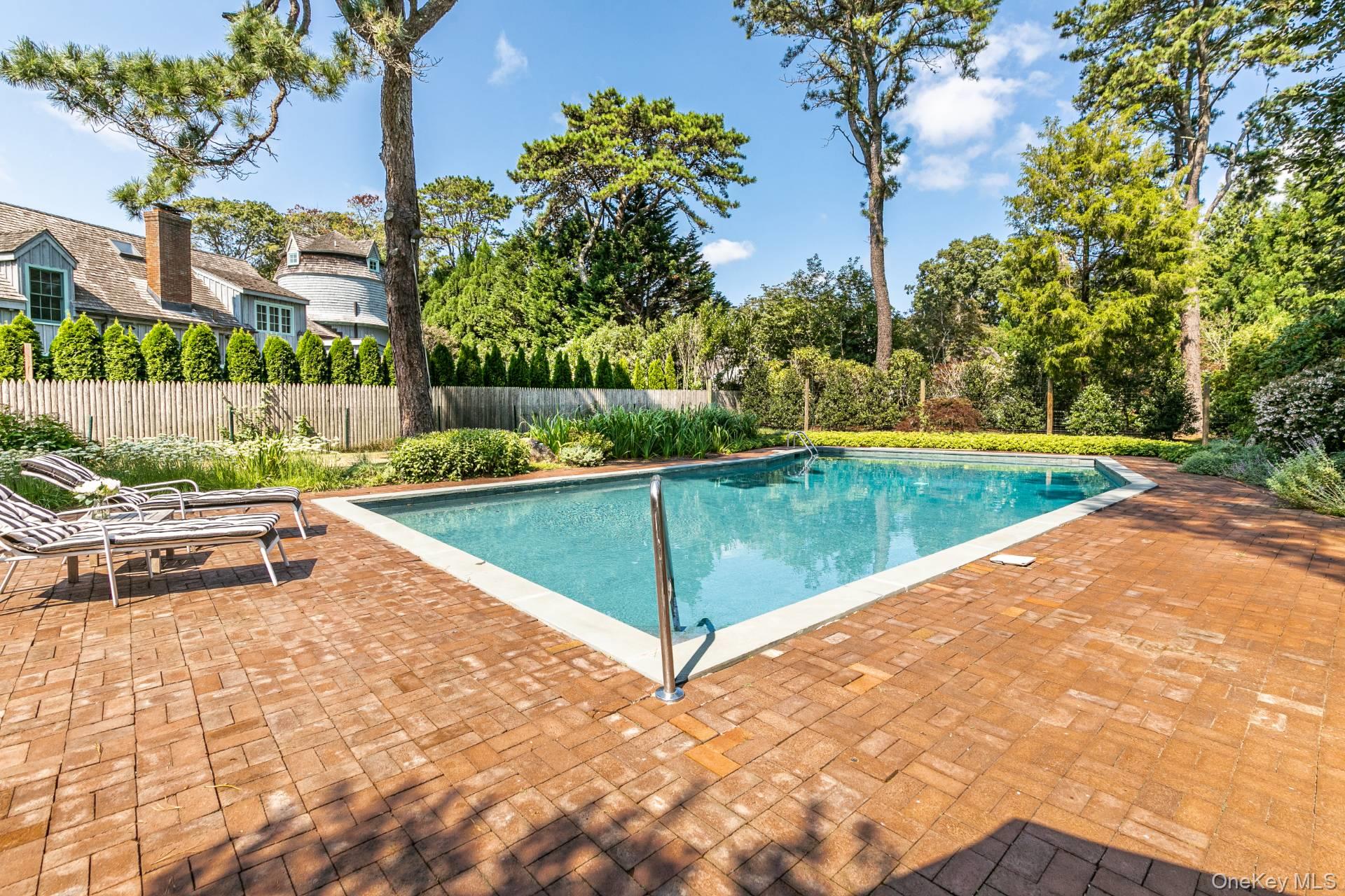 11 Marina Lane, East Hampton, NY 11937