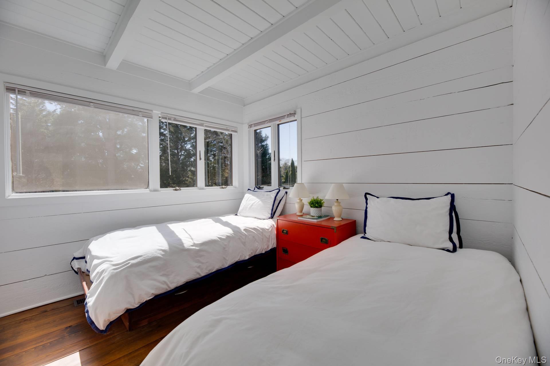 11 Marina Lane, East Hampton, NY 11937