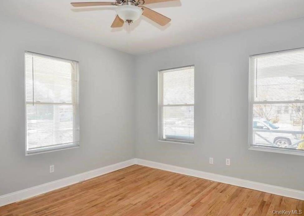 326 6th Street # Apt 1, Greenport, NY 11944